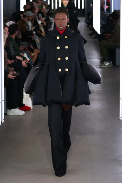 Look 15